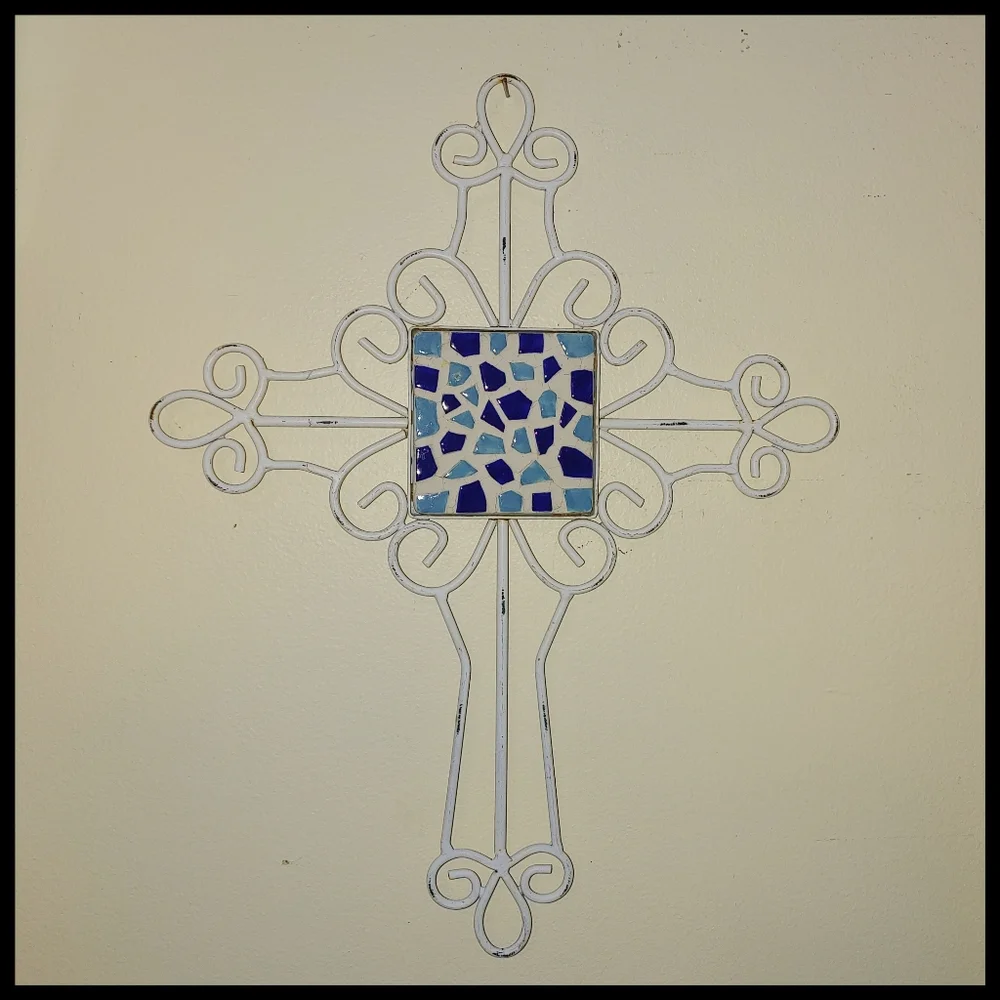 Elegant Mosaic Wall Cross Decor
